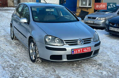 Хэтчбек Volkswagen Golf 2005 в Каменском
