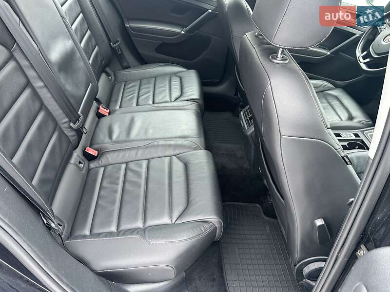 Универсал Volkswagen Golf 2019 в Луцке