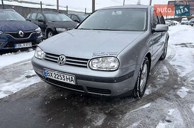 Хетчбек Volkswagen Golf 2002 в Хмельницькому