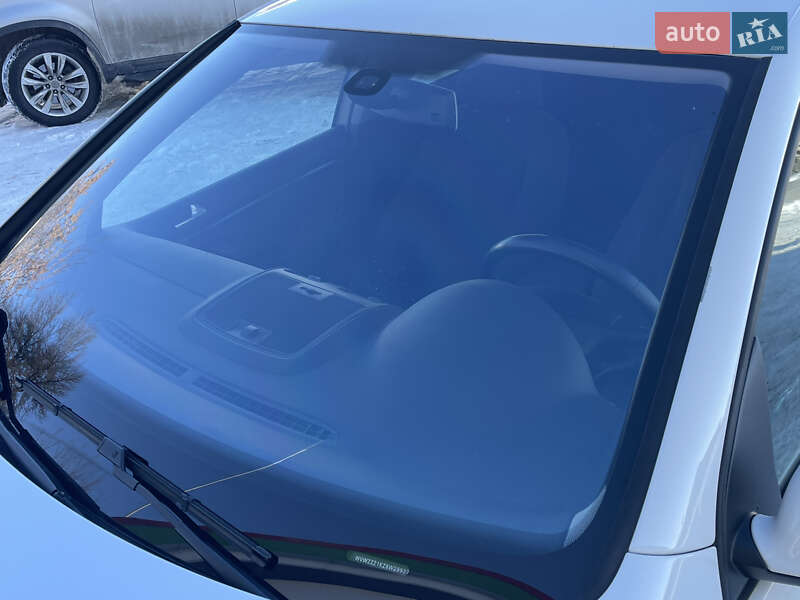 Хэтчбек Volkswagen Golf 2009 в Житомире