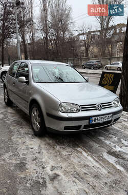 Хетчбек Volkswagen Golf 2003 в Одесі