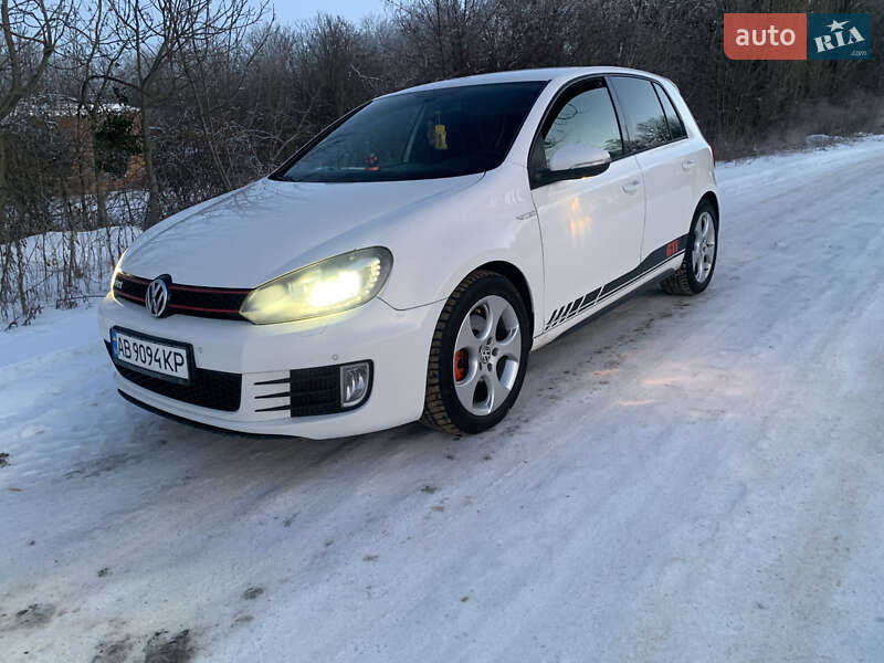 Хэтчбек Volkswagen Golf 2011 в Тульчине