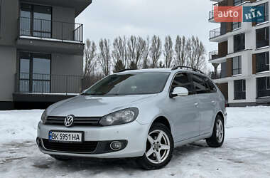 Універсал Volkswagen Golf 2010 в Тернополі