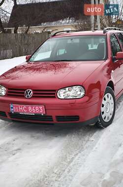 Универсал Volkswagen Golf 2003 в Радомышле