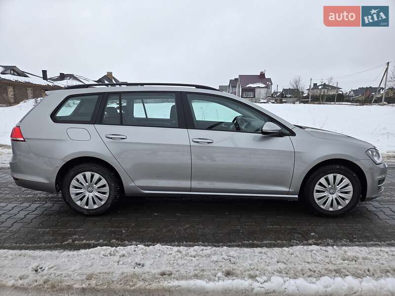 Универсал Volkswagen Golf 2015 в Луцке