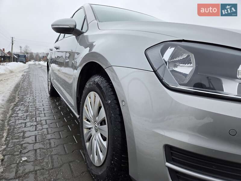 Универсал Volkswagen Golf 2015 в Луцке