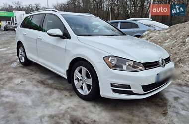 Универсал Volkswagen Golf 2015 в Киеве