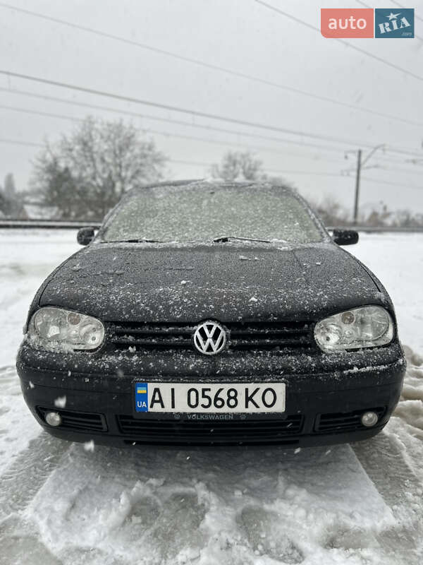 Volkswagen Golf 2003