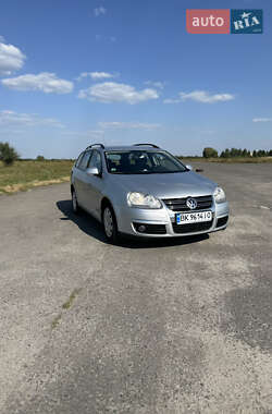 Универсал Volkswagen Golf 2007 в Березному