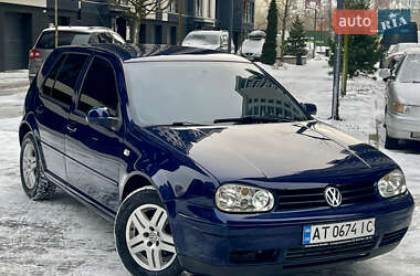 Хетчбек Volkswagen Golf 2000 в Івано-Франківську