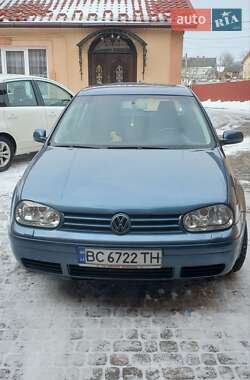 Хетчбек Volkswagen Golf 2003 в Львові