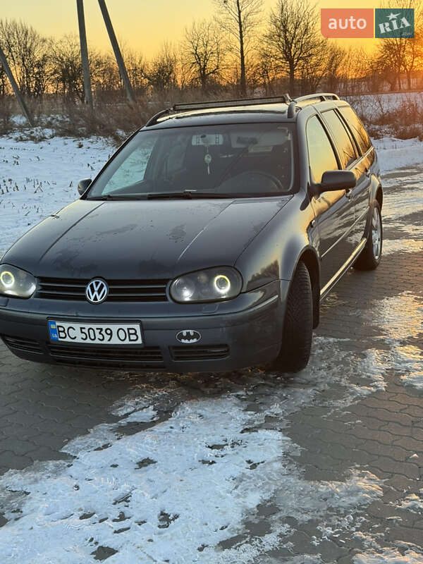 Volkswagen Golf 2003