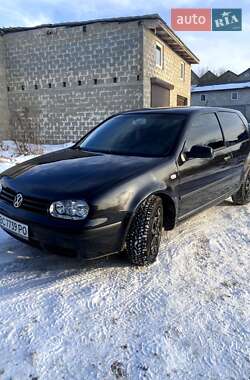 Хэтчбек Volkswagen Golf 2002 в Старичах