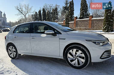 Хэтчбек Volkswagen Golf 2021 в Киеве