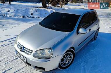 Хетчбек Volkswagen Golf 2004 в Миколаєві