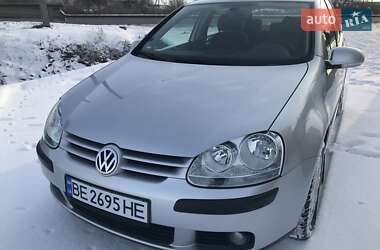 Хетчбек Volkswagen Golf 2004 в Казанці