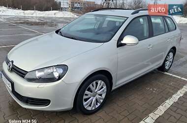 Универсал Volkswagen Golf 2011 в Вижнице