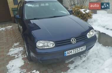 Хетчбек Volkswagen Golf 2002 в Житомирі