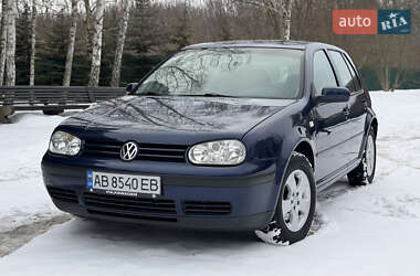 Хэтчбек Volkswagen Golf 2002 в Виннице
