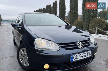 Хэтчбек Volkswagen Golf 2005 в Черновцах