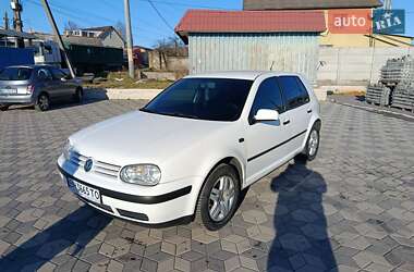 Хетчбек Volkswagen Golf 2002 в Одесі