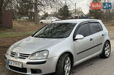 Хэтчбек Volkswagen Golf 2003 в Чернигове