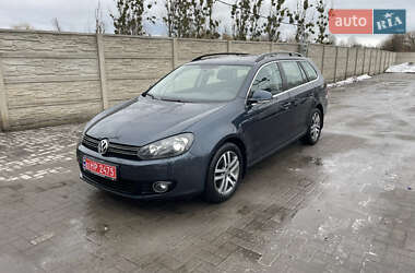 Универсал Volkswagen Golf 2010 в Луцке