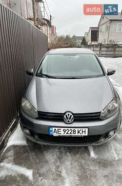 Хэтчбек Volkswagen Golf 2011 в Днепре