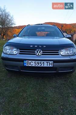 Универсал Volkswagen Golf 2003 в Рогатине