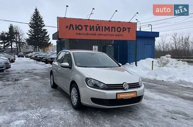 Хетчбек Volkswagen Golf 2009 в Сумах