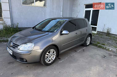 Хэтчбек Volkswagen Golf 2007 в Стрые