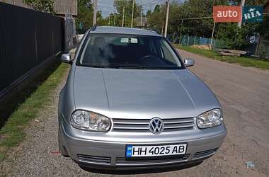 Универсал Volkswagen Golf 2003 в Любашевке