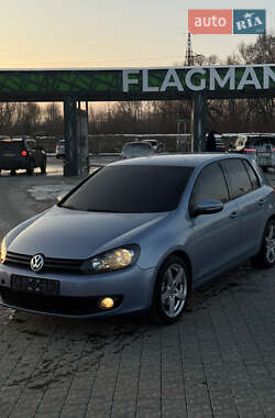 Хэтчбек Volkswagen Golf 2011 в Ивано-Франковске