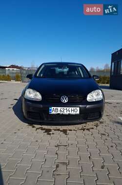 Хетчбек Volkswagen Golf 2005 в Вінниці