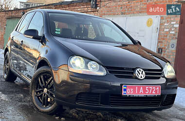 Хетчбек Volkswagen Golf 2006 в Луцьку