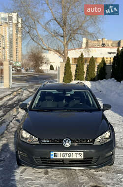 Універсал Volkswagen Golf 2015 в Києві