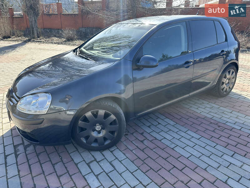 Хэтчбек Volkswagen Golf 2006 в Запорожье