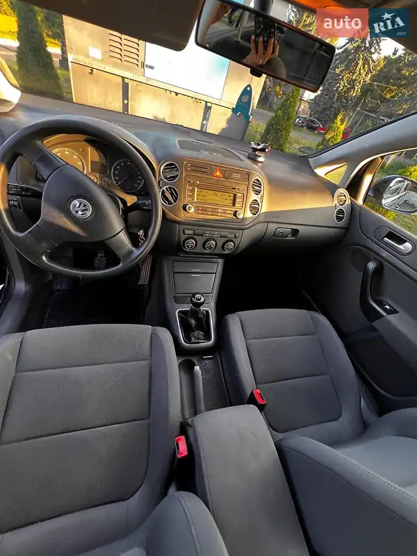 Volkswagen Golf 2005 VIN WVWZZZ1KZ6W550765 фото оголошення 8 з 51