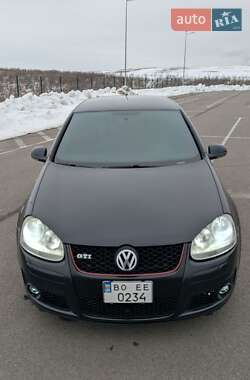 Хетчбек Volkswagen Golf 2006 в Рівному