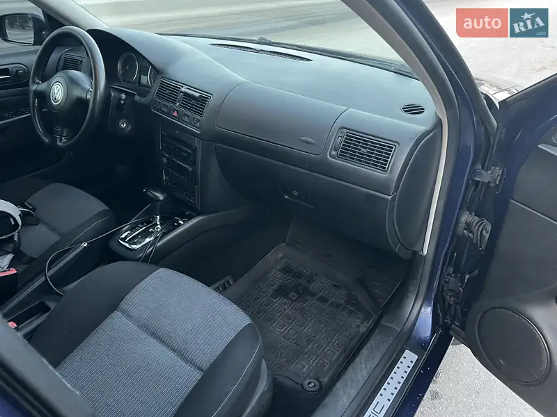 Volkswagen Golf 2003 VIN WVWZZZ1JZ3W629119 фото оголошення 18 з 77
