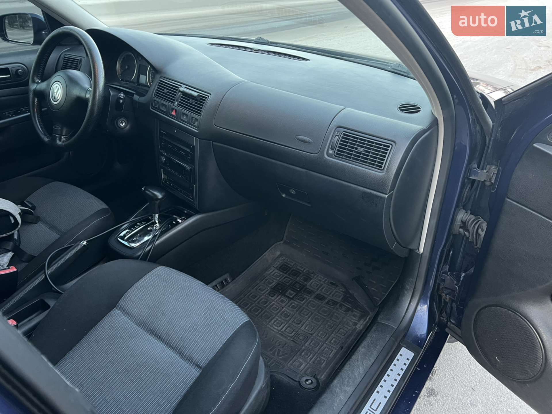 Volkswagen Golf 2003 VIN WVWZZZ1JZ3W629119 фото оголошення 18 з 39