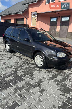 Универсал Volkswagen Golf 2001 в Львове