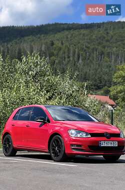 Хэтчбек Volkswagen Golf 2014 в Ивано-Франковске