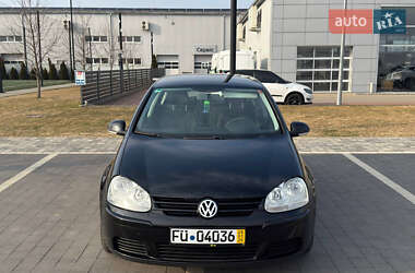 Хетчбек Volkswagen Golf 2006 в Мукачевому