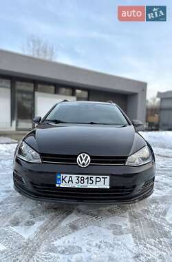 Универсал Volkswagen Golf 2015 в Киеве