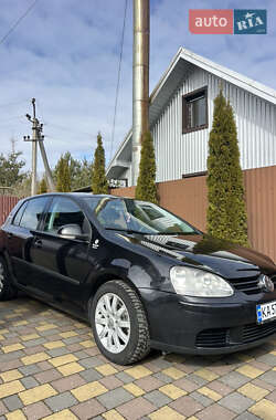 Хэтчбек Volkswagen Golf 2004 в Надворной