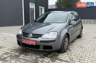 Хетчбек Volkswagen Golf 2004 в Тернополі