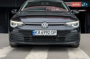 Хэтчбек Volkswagen Golf 2020 в Киеве