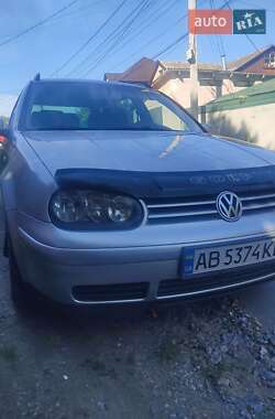 Універсал Volkswagen Golf 2006 в Вінниці