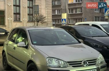 Хетчбек Volkswagen Golf 2004 в Дрогобичі